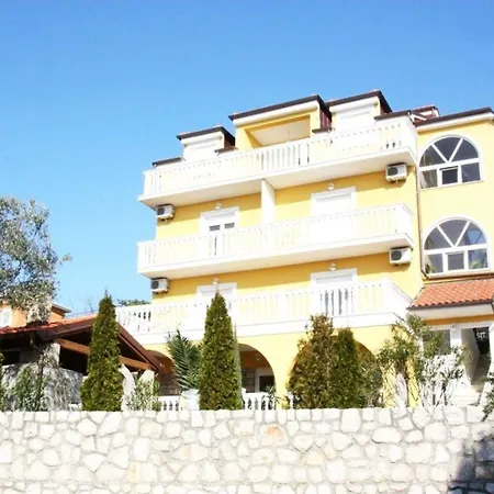 Apartment Fuer 4 Personen Ca 45 Qm In Crikvenica, Kvarner Bucht Und Umgebung